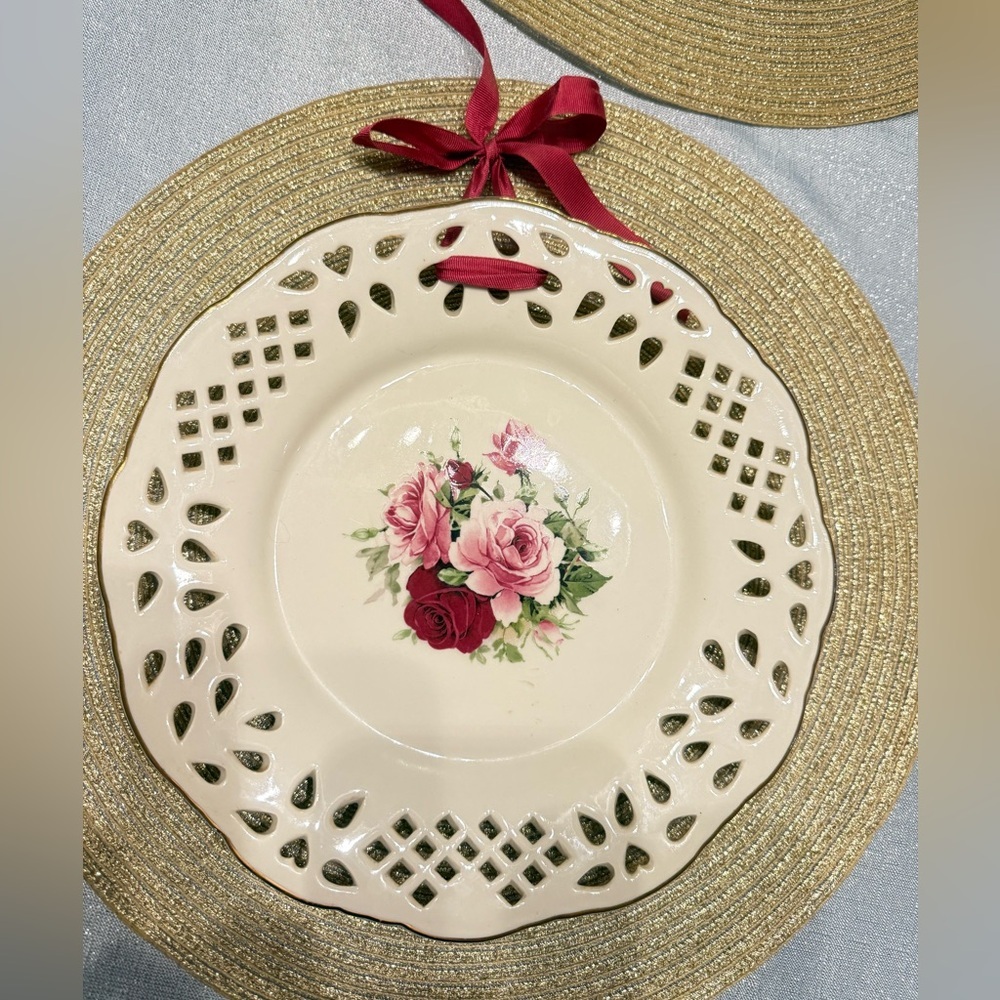 Victorian Rose Baum Bros. Pierced Edge Heart Plate 10"